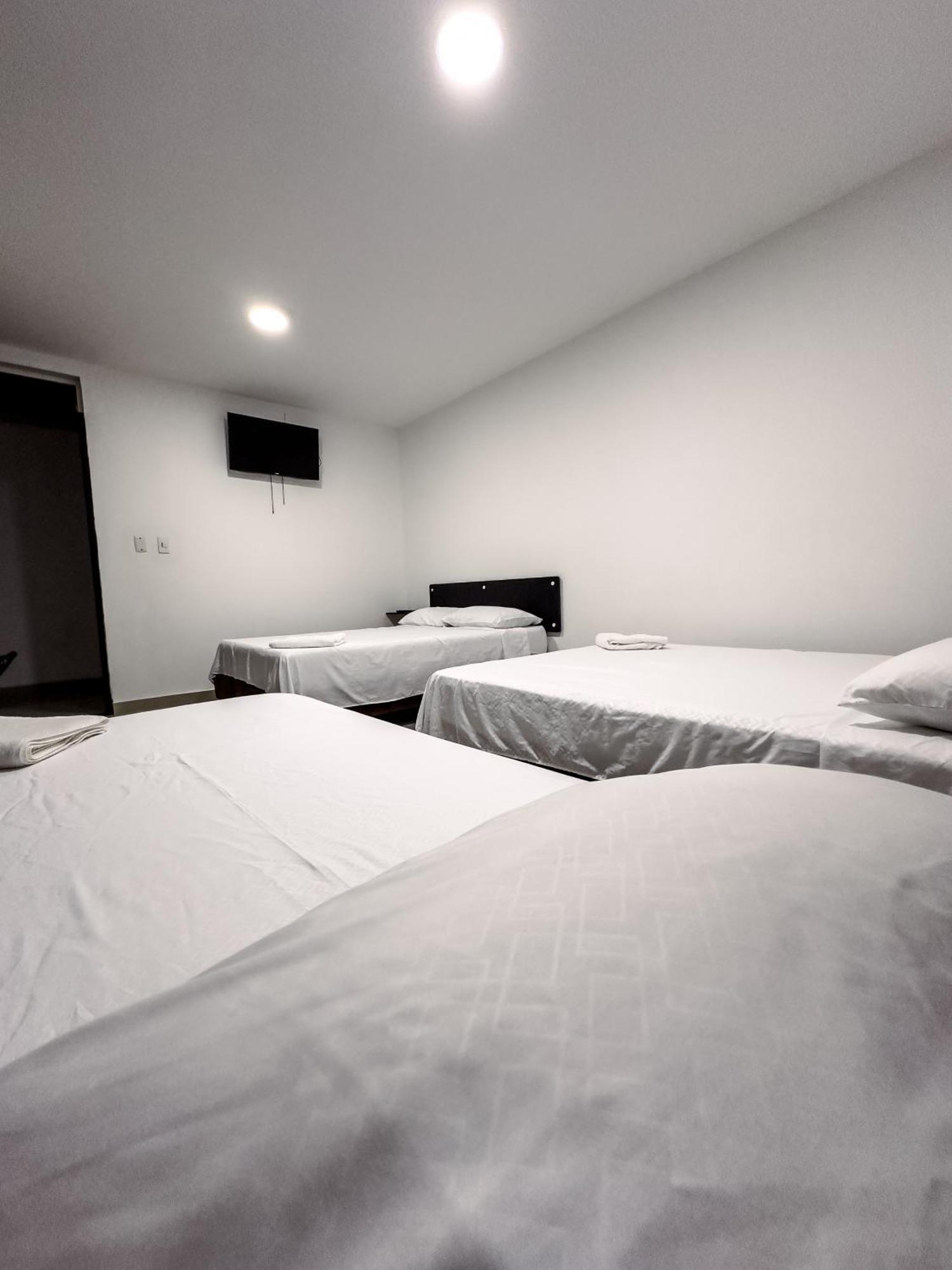 Hotel Bazurto Plaza Cartagena エクステリア 写真
