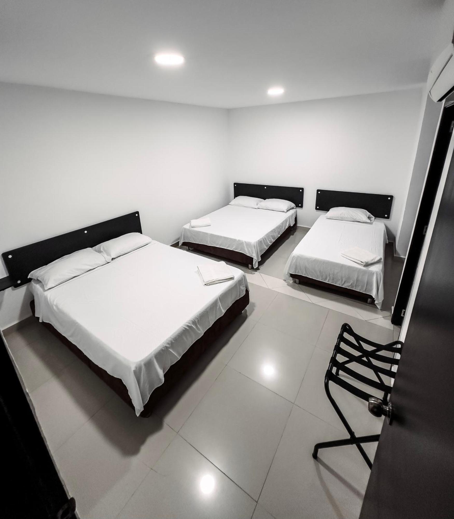 Hotel Bazurto Plaza Cartagena エクステリア 写真