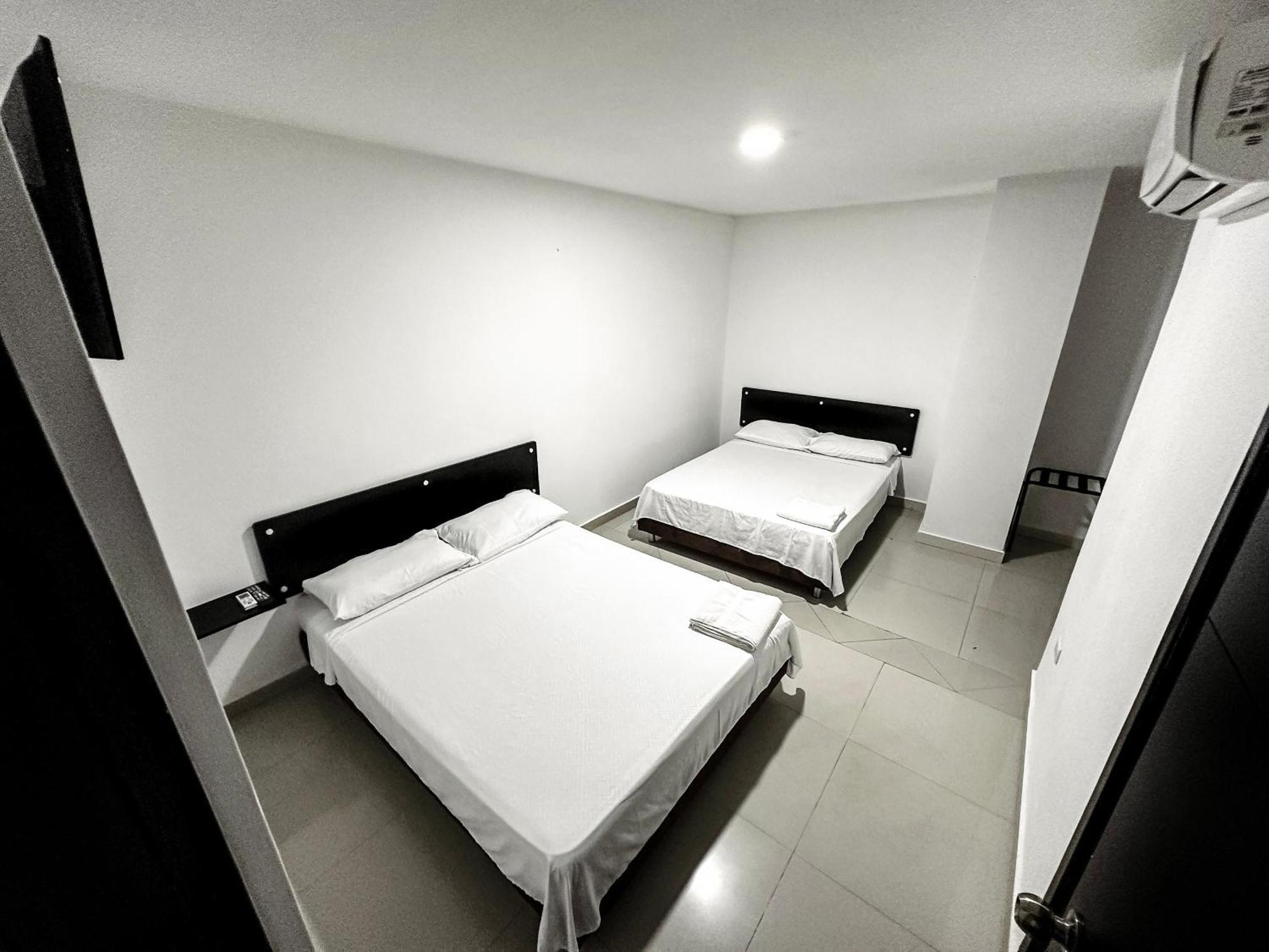 Hotel Bazurto Plaza Cartagena エクステリア 写真